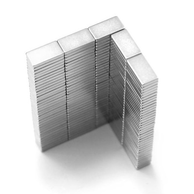 Неодимовый магнит прямоугольник 18х10х1.5 мм (3103